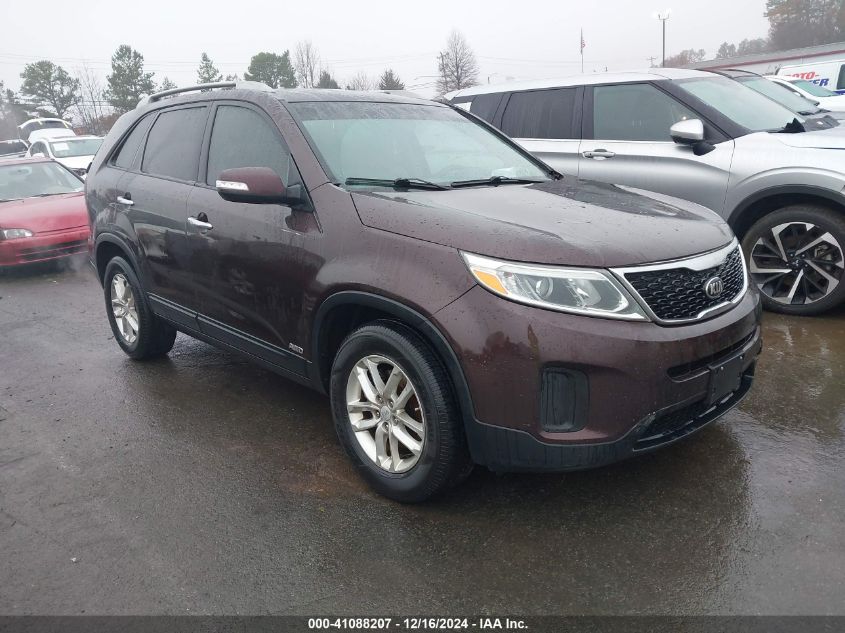 VIN 5XYKTDA79FG605205 2015 KIA Sorento, Lx V6 no.1