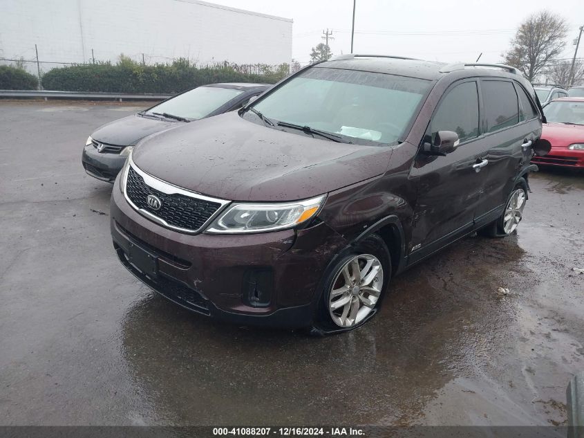 VIN 5XYKTDA79FG605205 2015 KIA Sorento, Lx V6 no.2