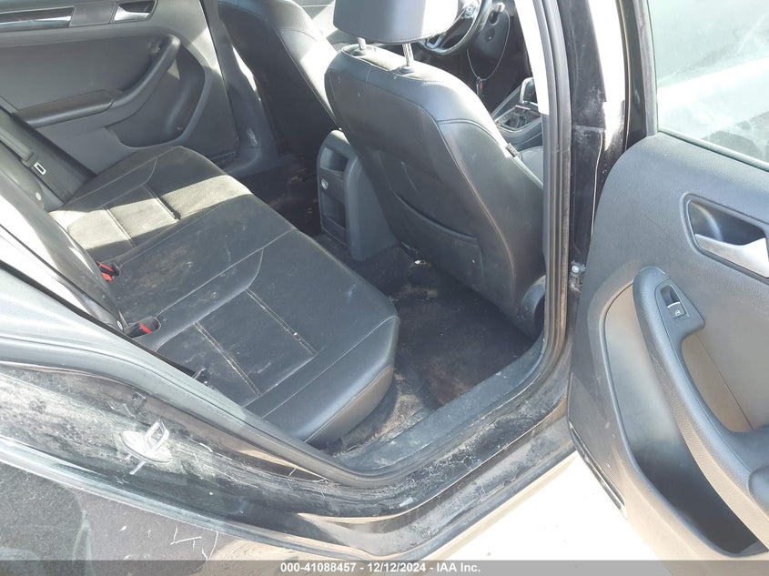 2015 VOLKSWAGEN JETTA VIN: 3VWLA7AJ5FM346977