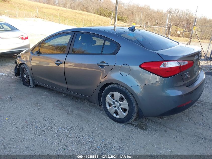 VIN KNAFX4A67G5535272 2016 KIA Forte, LX no.3