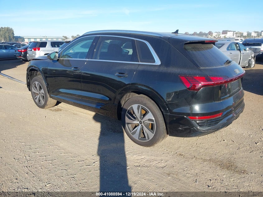 Vin: wa15aage5rb054612, lot: 41578713, audi q8 e-tron premium plus quattro 20243