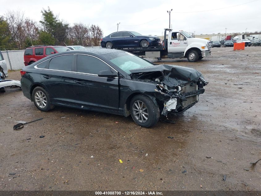 VIN 5NPE24AF7JH647591 2018 Hyundai Sonata, SE no.1