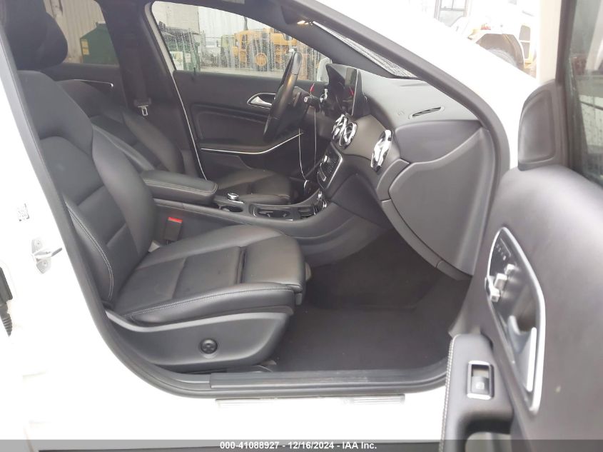 VIN WDCTG4EBXJU000246 2018 MERCEDES-BENZ GLA 250 no.5