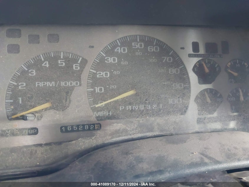 1999 Chevrolet Tahoe Ls VIN: 1GNEK13R3XJ483804 Lot: 41089170