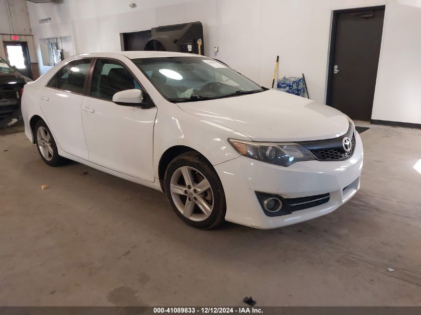 VIN 4T1BF1FK3EU318504 2014 TOYOTA CAMRY no.1