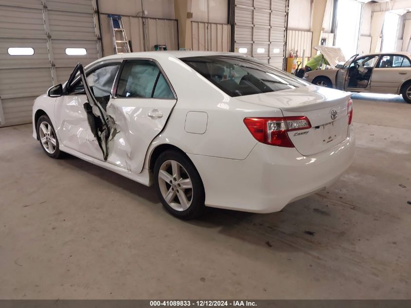 VIN 4T1BF1FK3EU318504 2014 TOYOTA CAMRY no.3