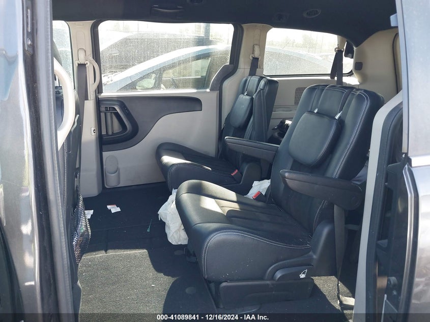 2019 DODGE GRAND CARAVAN SXT - 2C4RDGCGXKR642389