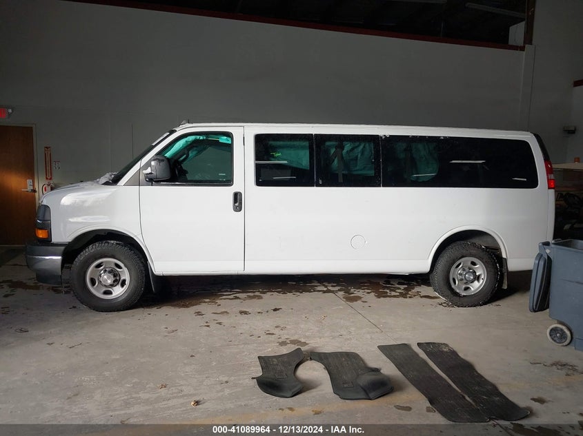 2018 CHEVROLET EXPRESS 3500 LT - 1GAZGPFG3J1284681