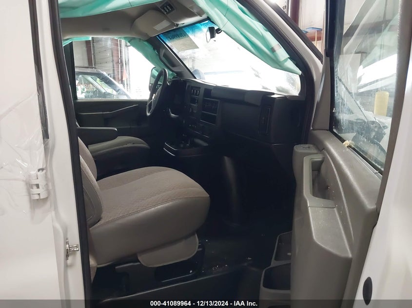 2018 CHEVROLET EXPRESS 3500 LT - 1GAZGPFG3J1284681