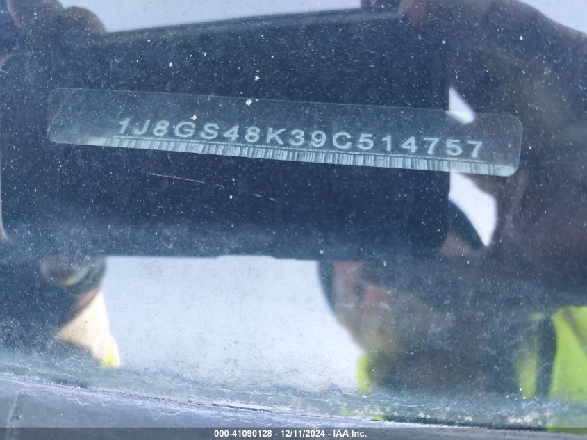 2009 Jeep Grand Cherokee Laredo VIN: 1J8GS48K39C514757 Lot: 41090128