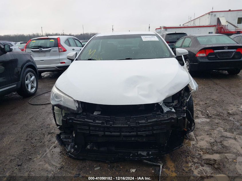 VIN 4T1BF1FK4GU566425 2016 Toyota Camry, LE no.13