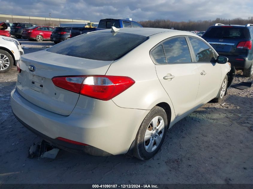 VIN KNAFK4A64F5367975 2015 KIA Forte, LX no.4