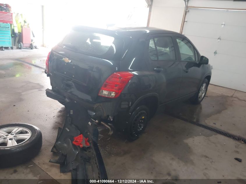 VIN 3GNCJKSB2KL291635 2019 Chevrolet Trax, LS no.4