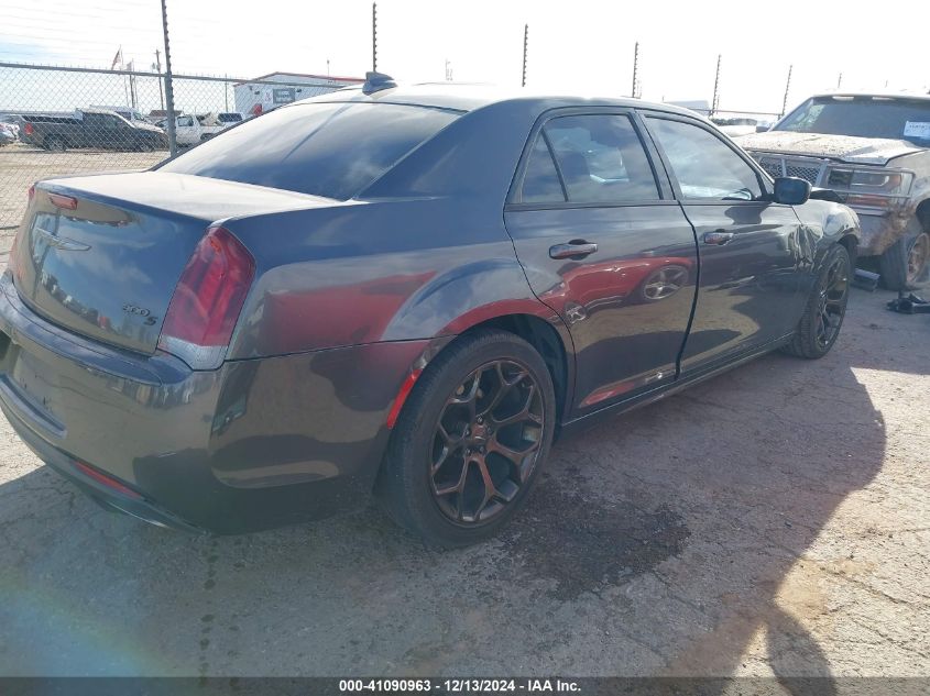 VIN 2C3CCABG8GH313392 2016 CHRYSLER 300 no.4