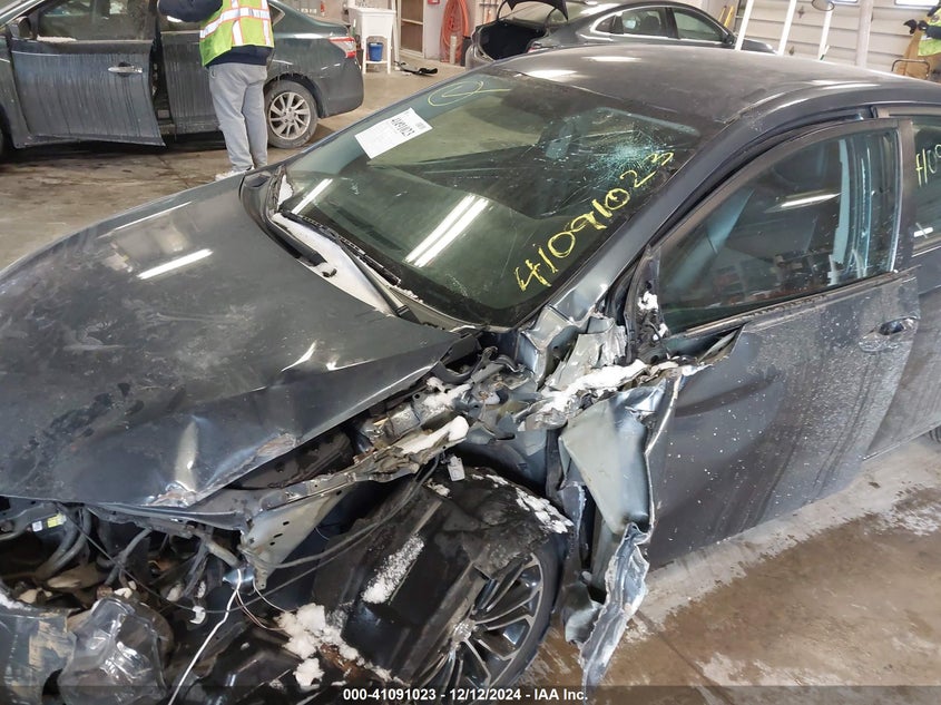 2015 TOYOTA COROLLA S PLUS - 2T1BURHE3FC447583