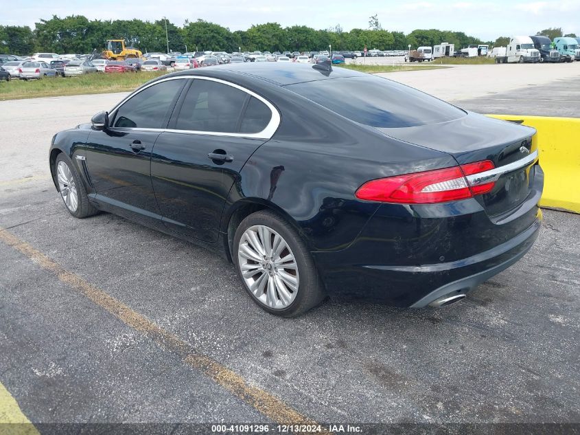 VIN SAJWA0E71D8S70781 2013 JAGUAR XF no.3