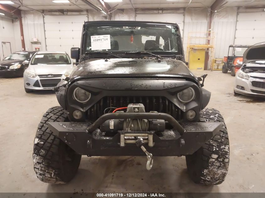 VIN 1C4AJWBG4GL156209 2016 Jeep Wrangler, Sahara no.12