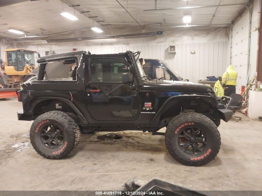 VIN 1C4AJWBG4GL156209 2016 Jeep Wrangler, Sahara no.13