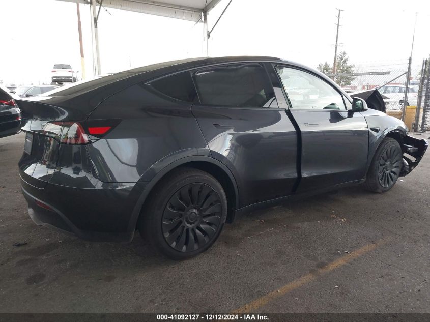 2025 Tesla Model Y Long Range Dual Motor All-Wheel Drive VIN: 7SAYGAEE5SF247580 Lot: 41092127