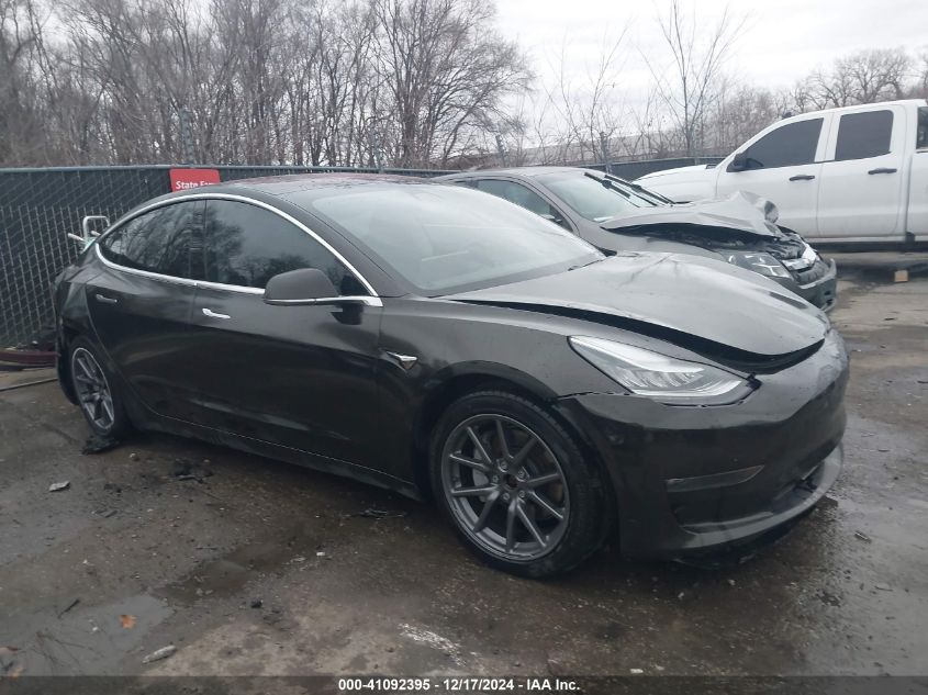 2018 Tesla Model 3 Long Range/Performance VIN: 5YJ3E1EBXJF127906 Lot: 41092395