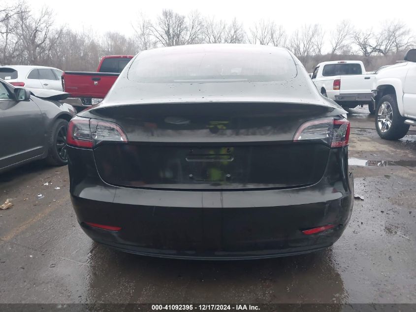 2018 Tesla Model 3 Long Range/Performance VIN: 5YJ3E1EBXJF127906 Lot: 41092395