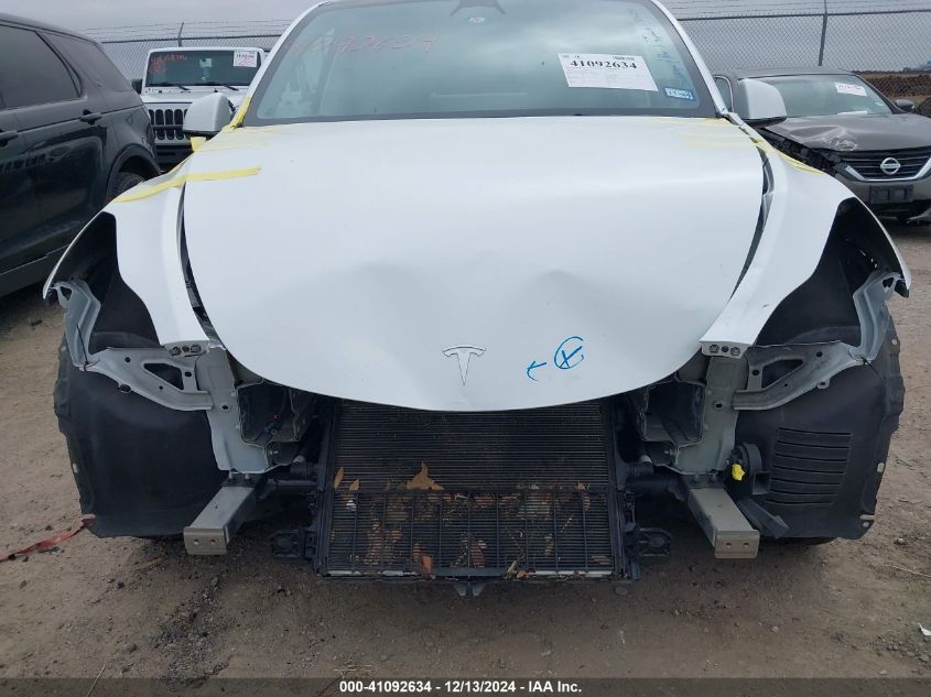 2022 Tesla Model Y Long Range Dual Motor All-Wheel Drive VIN: 7SAYGDEE9NF314297 Lot: 41092634