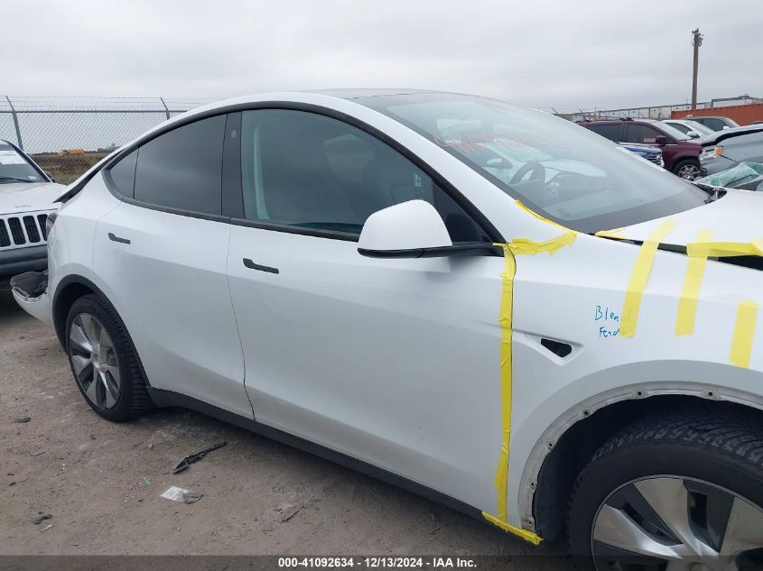 2022 Tesla Model Y Long Range Dual Motor All-Wheel Drive VIN: 7SAYGDEE9NF314297 Lot: 41092634