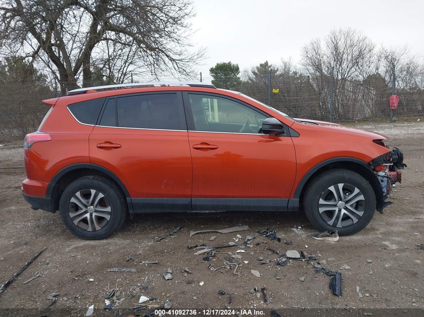 2016 TOYOTA RAV4 LE - JTMZFREV3GJ080851