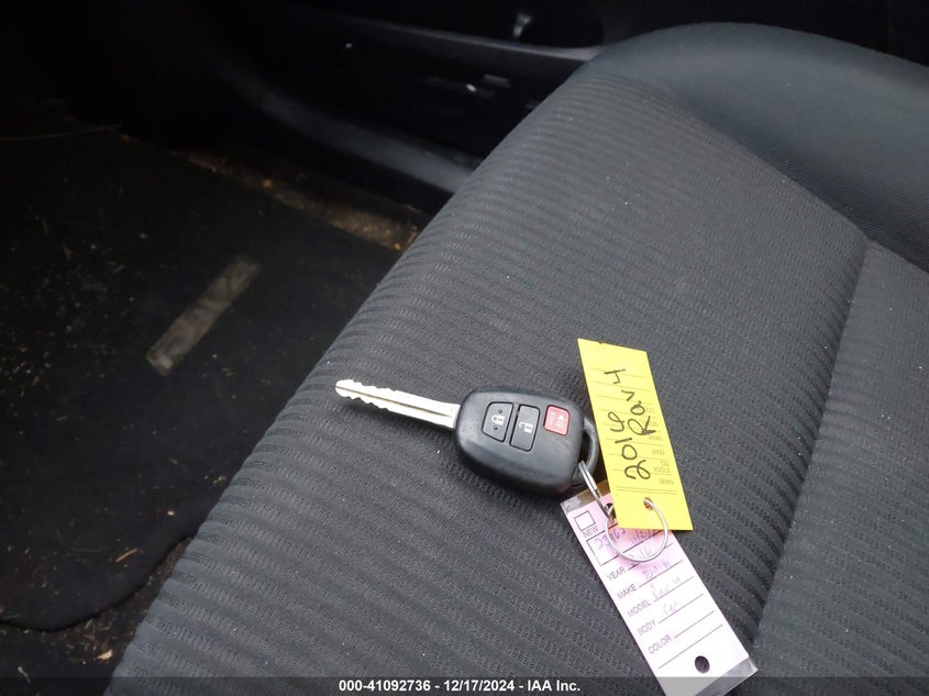 2016 TOYOTA RAV4 LE - JTMZFREV3GJ080851