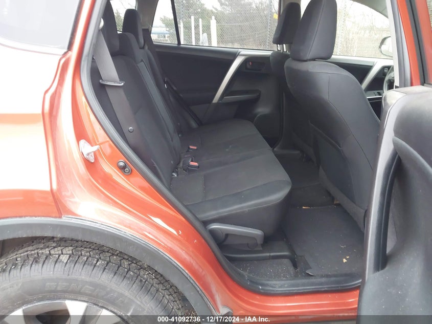 2016 TOYOTA RAV4 LE - JTMZFREV3GJ080851