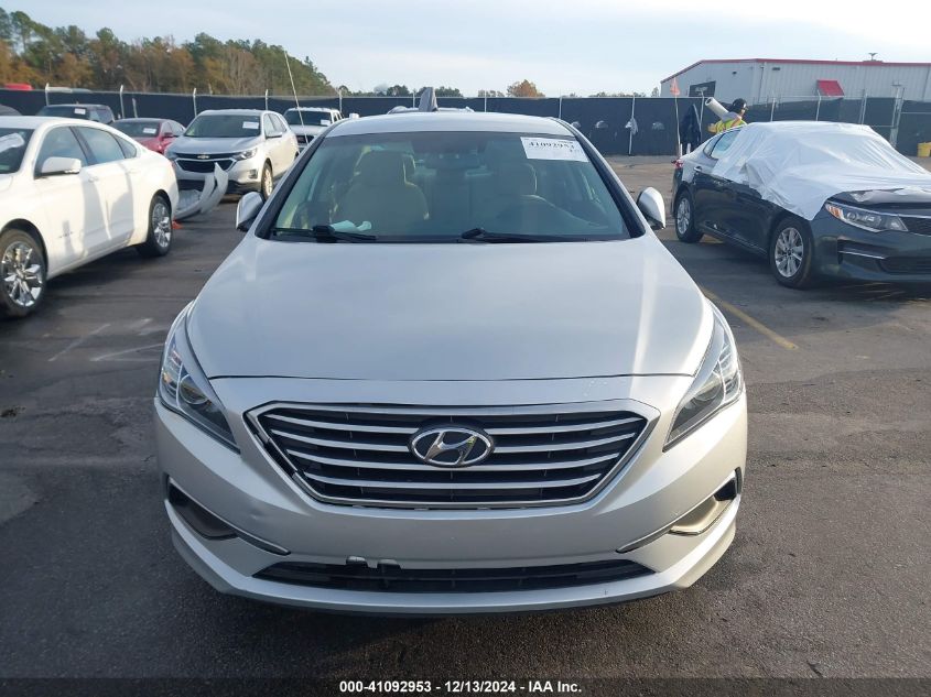 VIN 5NPE24AF2GH386931 2016 Hyundai Sonata, SE no.12