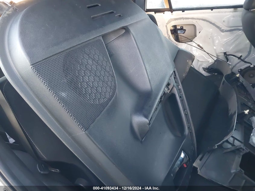 2014 TOYOTA RAV4 XLE - 2T3WFREV5EW112068