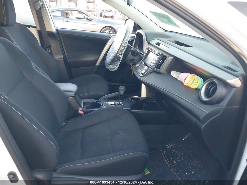 2014 TOYOTA RAV4 XLE - 2T3WFREV5EW112068