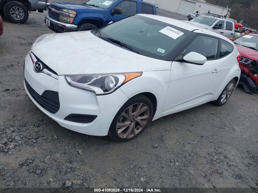 VIN KMHTC6ADXGU268450 2016 Hyundai Veloster no.2