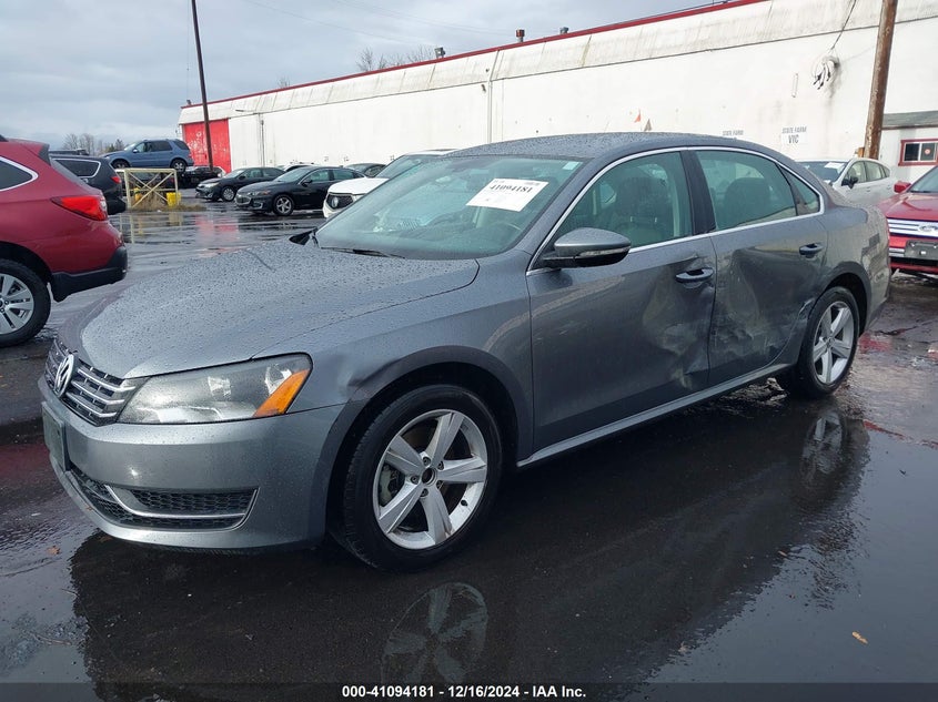 2012 VOLKSWAGEN PASSAT VIN: 1VWBP7A37CC092150