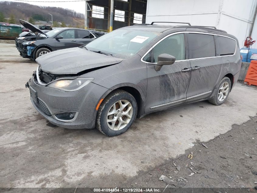 VIN 2C4RC1BG2HR831547 2017 Chrysler Pacifica, Touri... no.2