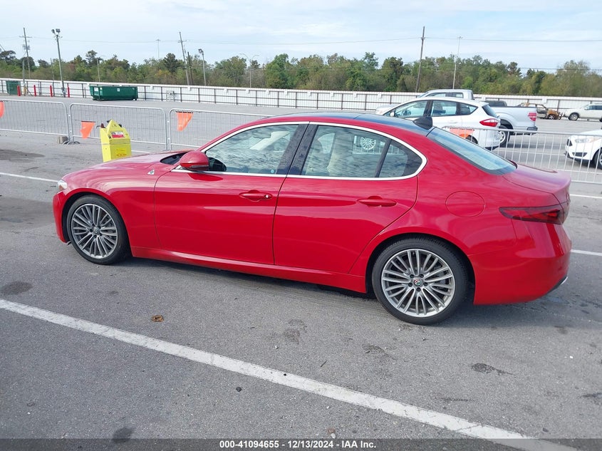 VIN ZARFAECN4H7546577 2017 ALFA ROMEO GIULIA TI RWD
