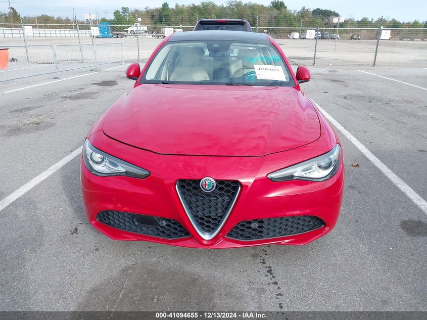 VIN ZARFAECN4H7546577 2017 ALFA ROMEO GIULIA TI RWD