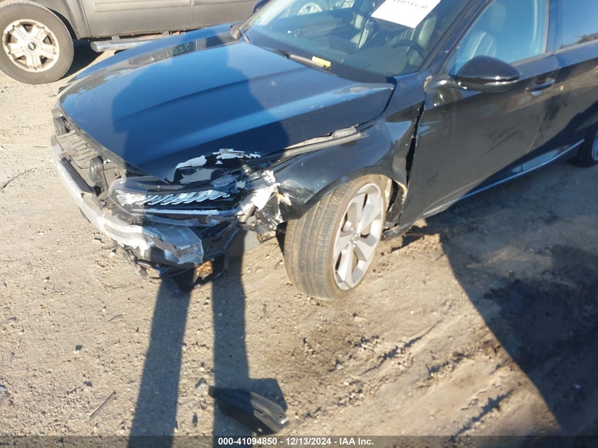 2018 HONDA ACCORD VIN: 1HGCV1F90JA087132