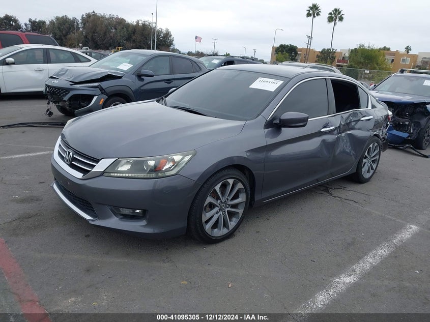 2015 HONDA ACCORD VIN: 1HGCR2F56FA215369