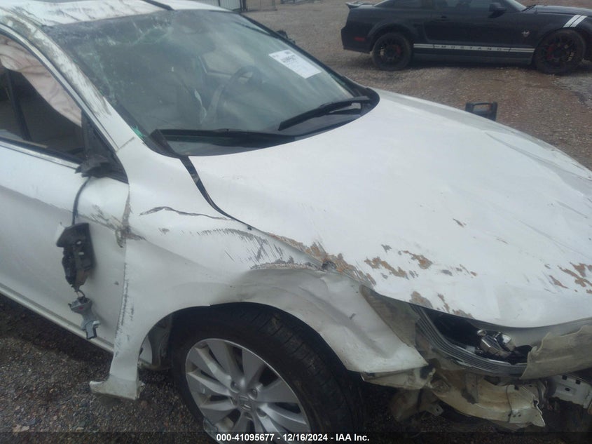 2013 HONDA ACCORD VIN: 1HGCR2F8XDA098774