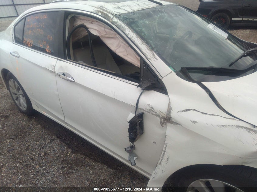 2013 HONDA ACCORD VIN: 1HGCR2F8XDA098774