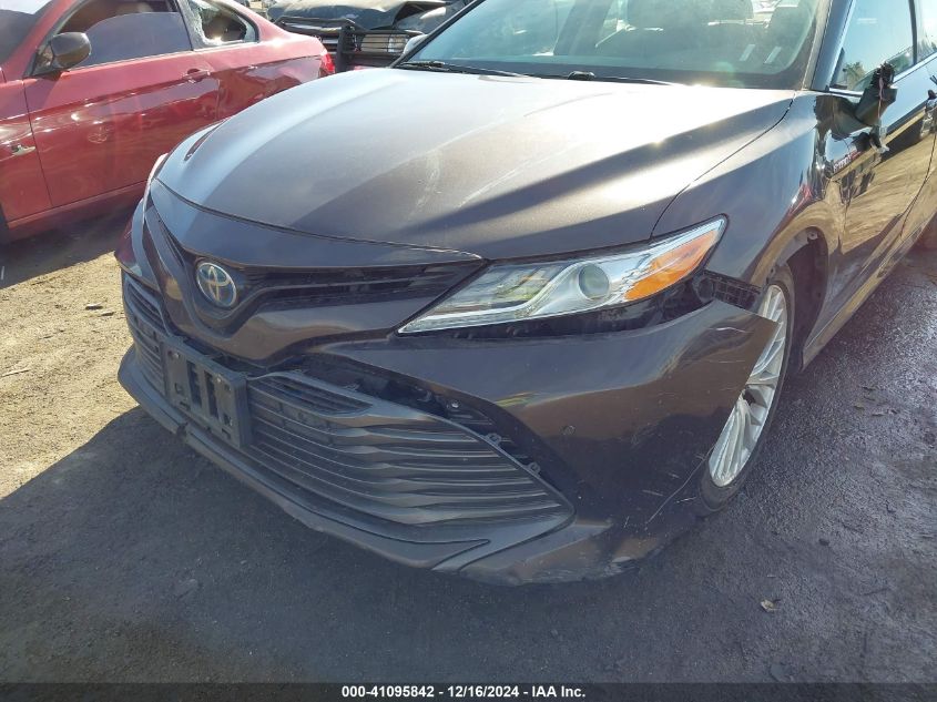 VIN 4T1B21HK4JU001091 2018 Toyota Camry, Hybrid Xle no.18