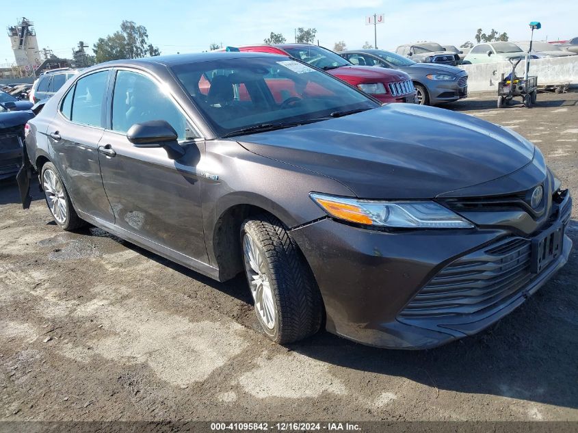 VIN 4T1B21HK4JU001091 2018 Toyota Camry, Hybrid Xle no.1