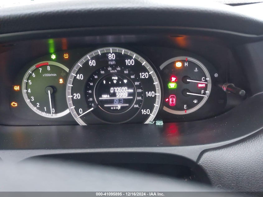 2016 HONDA ACCORD VIN: 1HGCR2F77GA045946