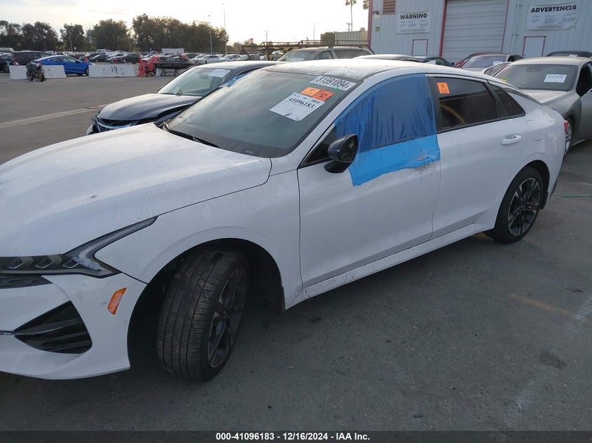 2024 KIA K5 VIN: 5XXG64J25RG263732