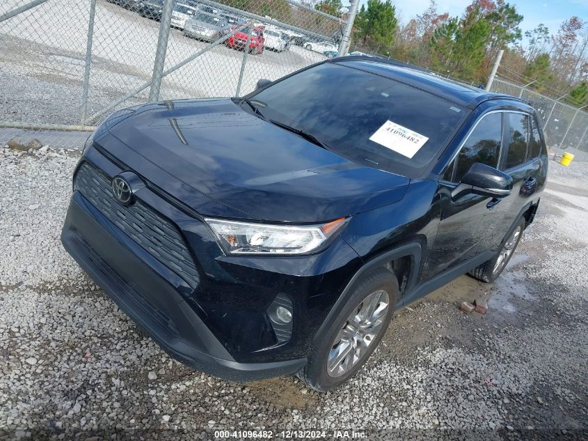 VIN JTMC1RFV4LD047563 2020 Toyota RAV4, Xle Premium no.2