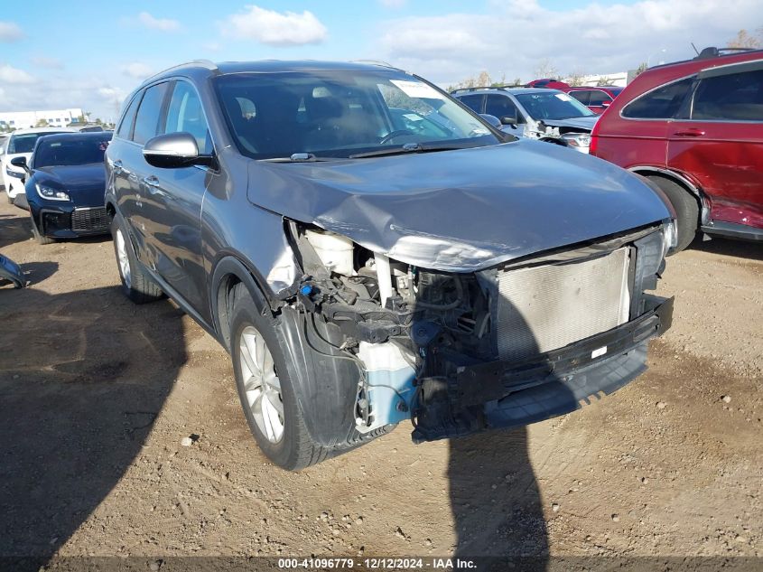 VIN 5XYPG4A33HG238649 2017 KIA SORENTO no.1