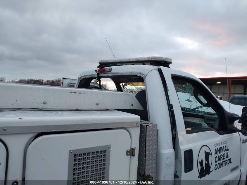 2005 Ford F-350 Chassis Xl/Xlt VIN: 1FDWF34P35EA61687 Lot: 41096781