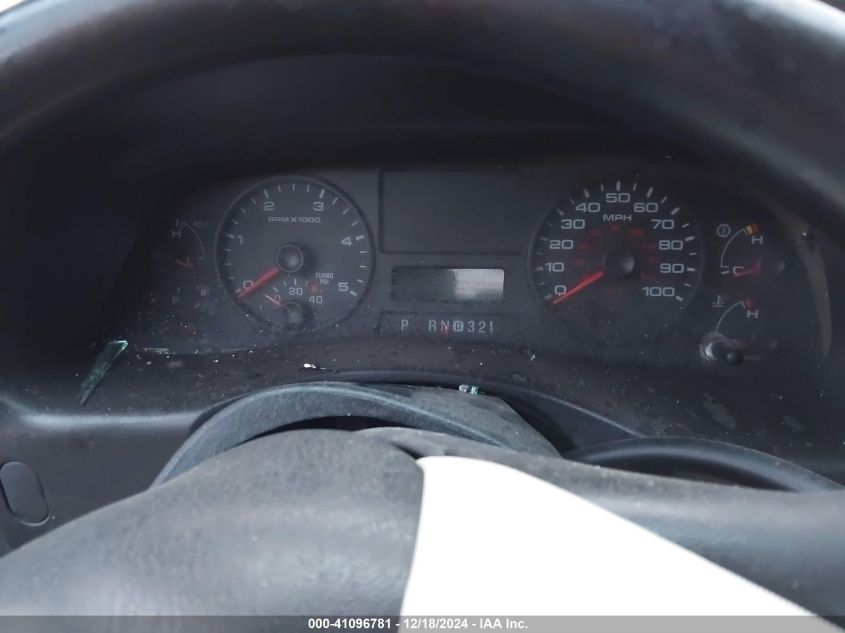 2005 Ford F-350 Chassis Xl/Xlt VIN: 1FDWF34P35EA61687 Lot: 41096781